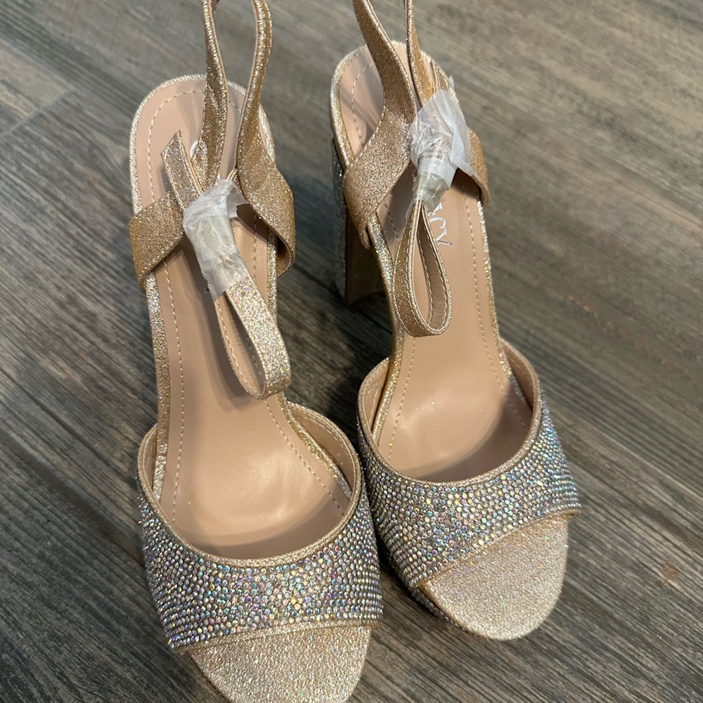 Delicacy Tall Heels, new, never worn!